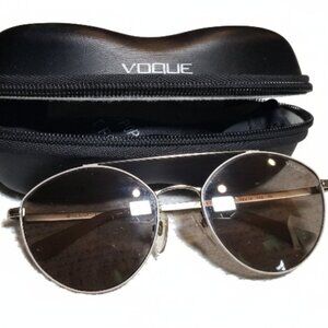 Vogue Sunglasses with Case & Sleave